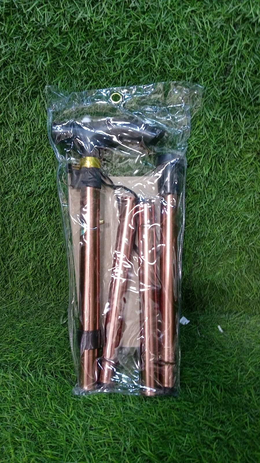 Foldable walking stick with T handles, lightweight and adjustable for enhanced mobility. Foldable walking stick with T handles, lightweight and adjustable for enhanced mobility.